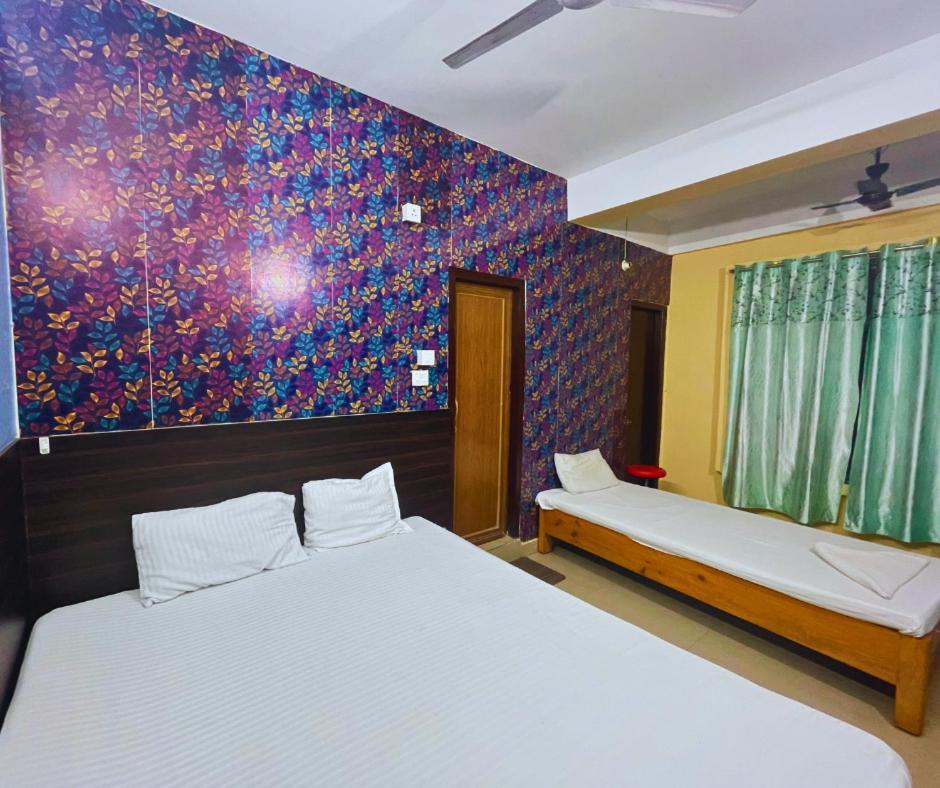 Hotel H K Residency Near Kalakshetra Guwahati Zewnętrze zdjęcie