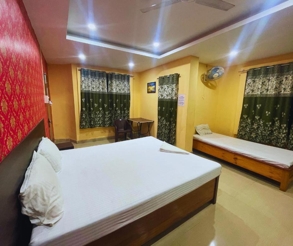 Hotel H K Residency Near Kalakshetra Guwahati Zewnętrze zdjęcie